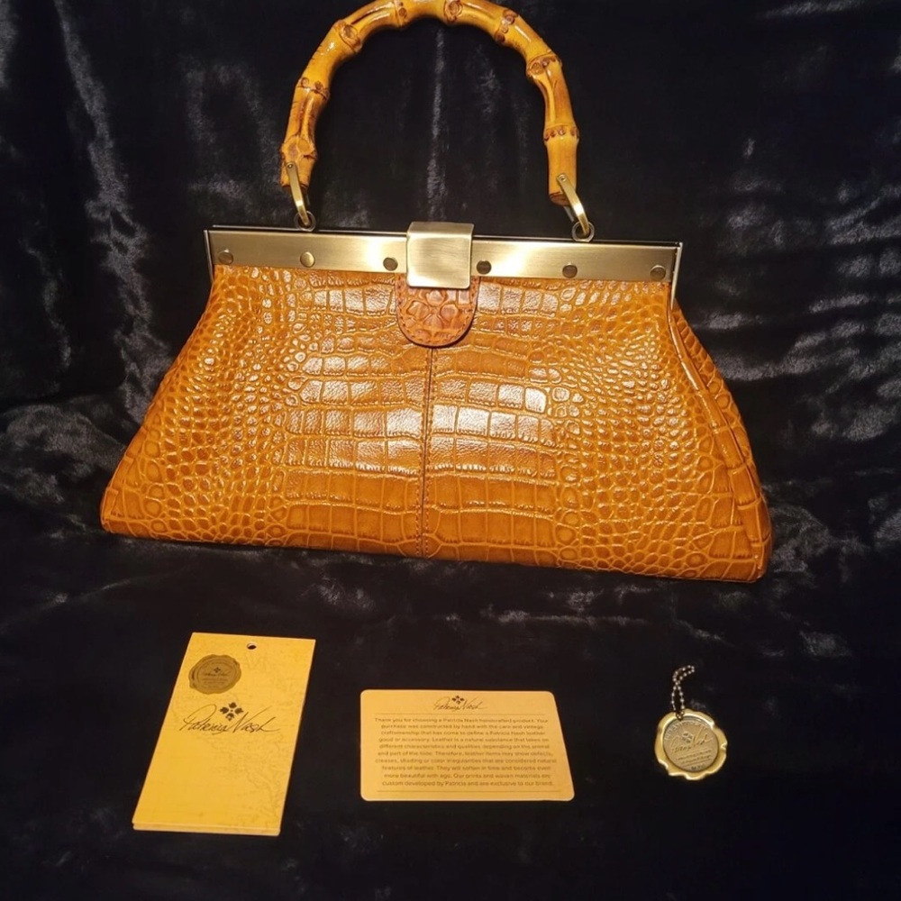 🎁Patricia Nash Anastasia Frame Crocodile Coco Tan Bamboo Handles Bag NWT🎁